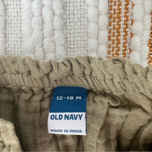 Sleeveless Button-Back Peplum Top and Bloomers Set 12-18M - Picture 11 of 13